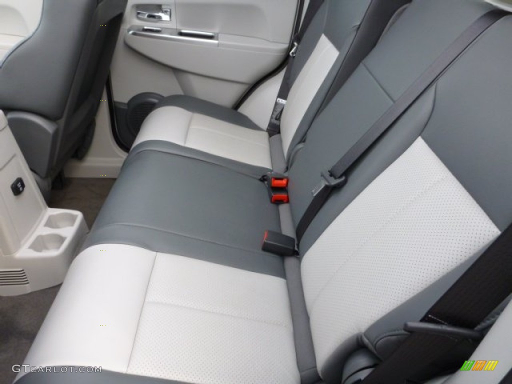 2008 Jeep Liberty Limited 4x4 Rear Seat Photos
