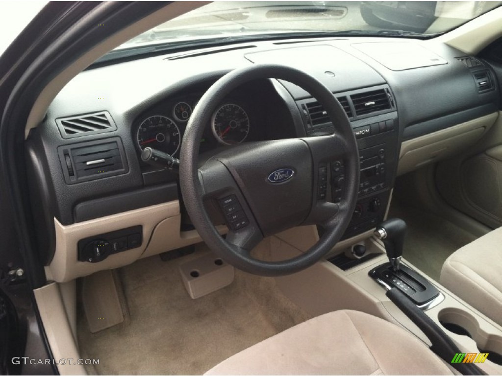 Medium Light Stone Interior 2006 Ford Fusion SE Photo #75935706