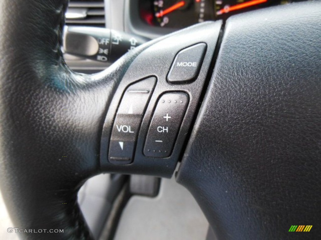 2005 Honda Accord EX-L V6 Sedan Controls Photo #75935855