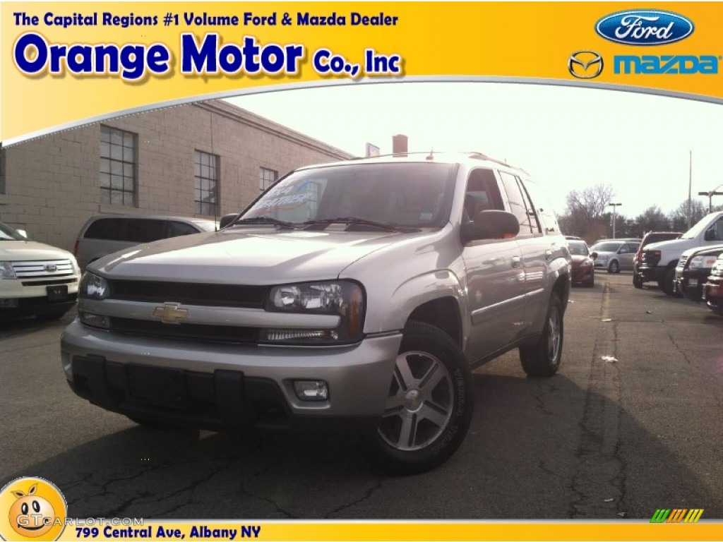 2005 TrailBlazer LT 4x4 - Sandstone Metallic / Ebony photo #1