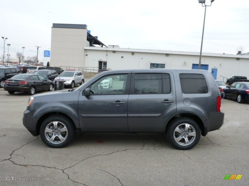 Polished Metal Metallic Honda Pilot