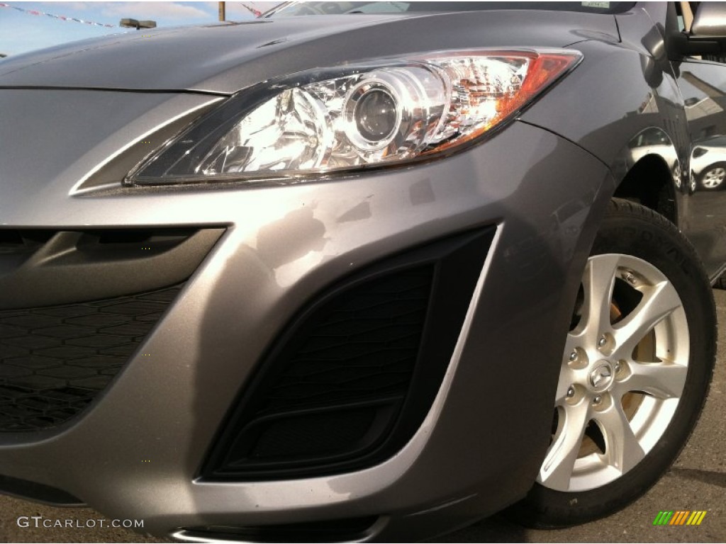 2010 MAZDA3 i Touring 4 Door - Liquid Silver Metallic / Black photo #7