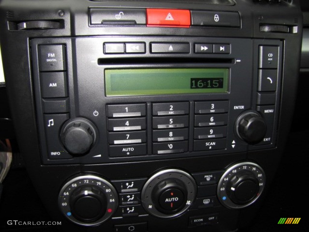 2008 Land Rover LR2 HSE Controls Photo #75940546