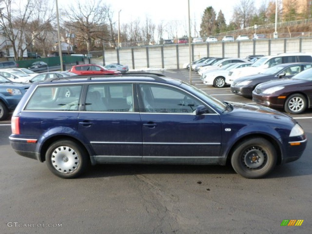 2004 Passat GL Wagon - Shadow Blue Metallic / Grey photo #12