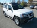 2010 Avalanche White Nissan Xterra SE  photo #2