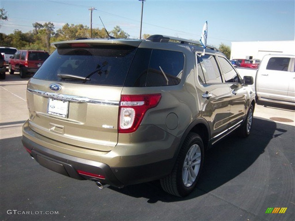 2013 Explorer XLT 4WD - Ginger Ale Metallic / Medium Light Stone photo #4