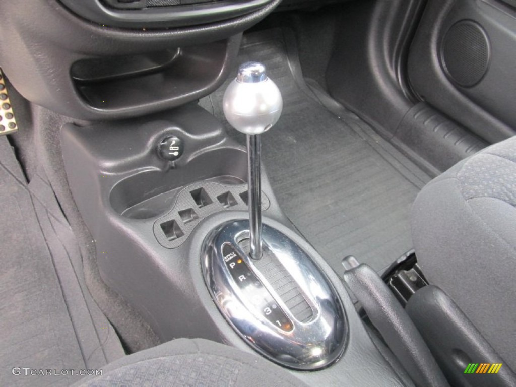 2004 PT Cruiser Touring - Light Almond Pearl Metallic / Dark Slate Gray photo #13