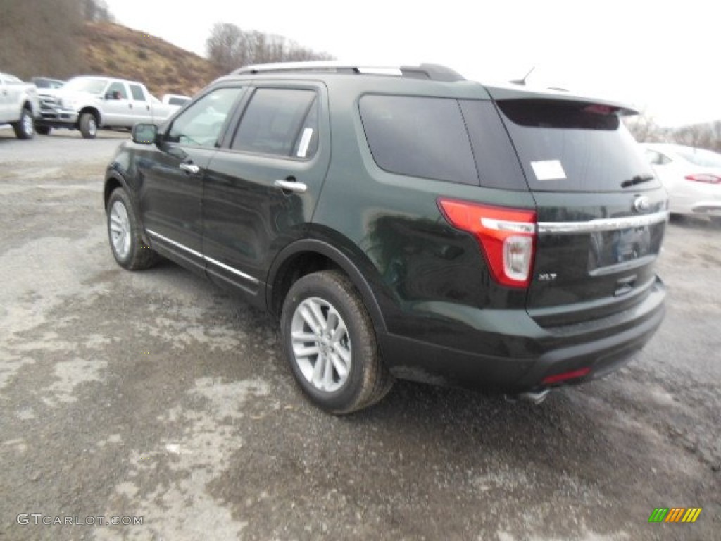 2013 Explorer XLT 4WD - Green Gem Metallic / Charcoal Black photo #6