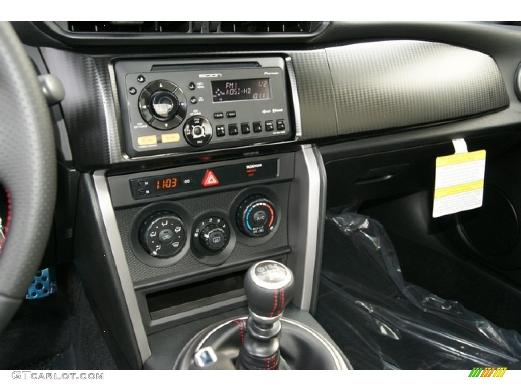 2013 Scion FR-S Sport Coupe Controls Photo #75946358
