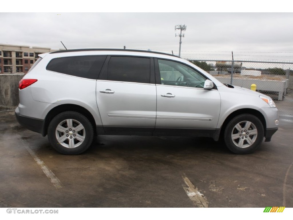 Silver Ice Metallic 2010 Chevrolet Traverse LT Exterior Photo #75948895