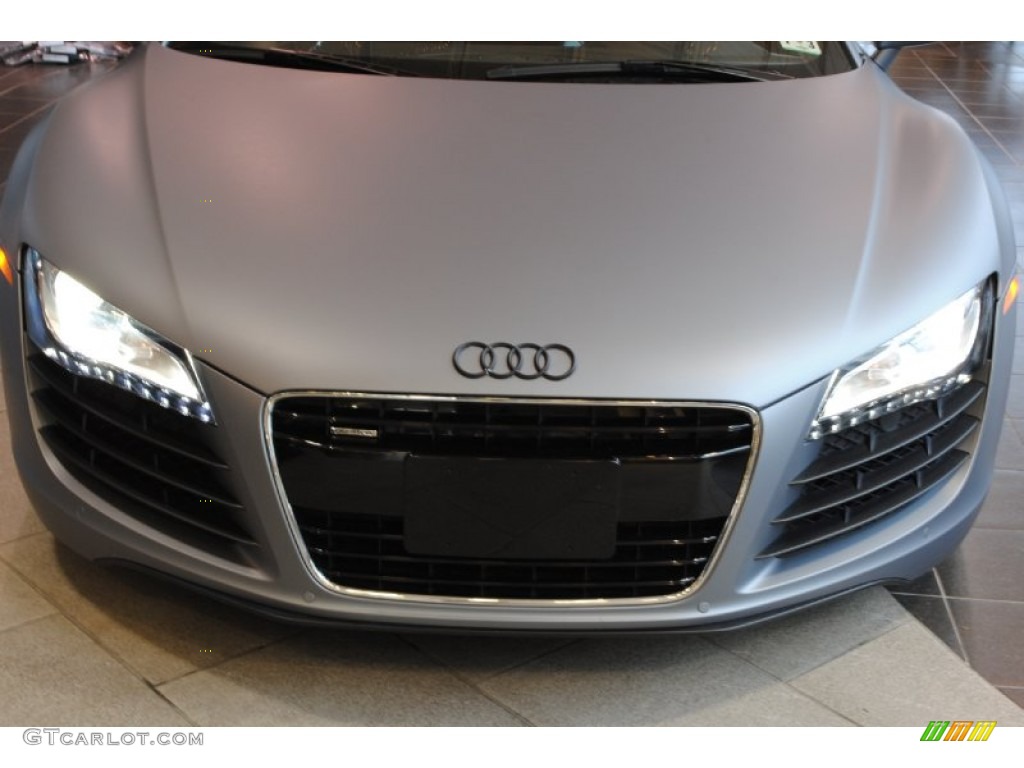 2009 R8 4.2 FSI quattro - Matte Grey / Fine Nappa Black Leather photo #2