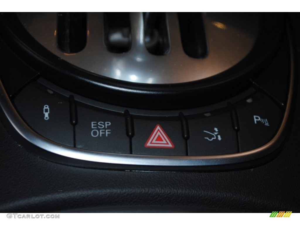 2009 Audi R8 4.2 FSI quattro Controls Photo #75950860