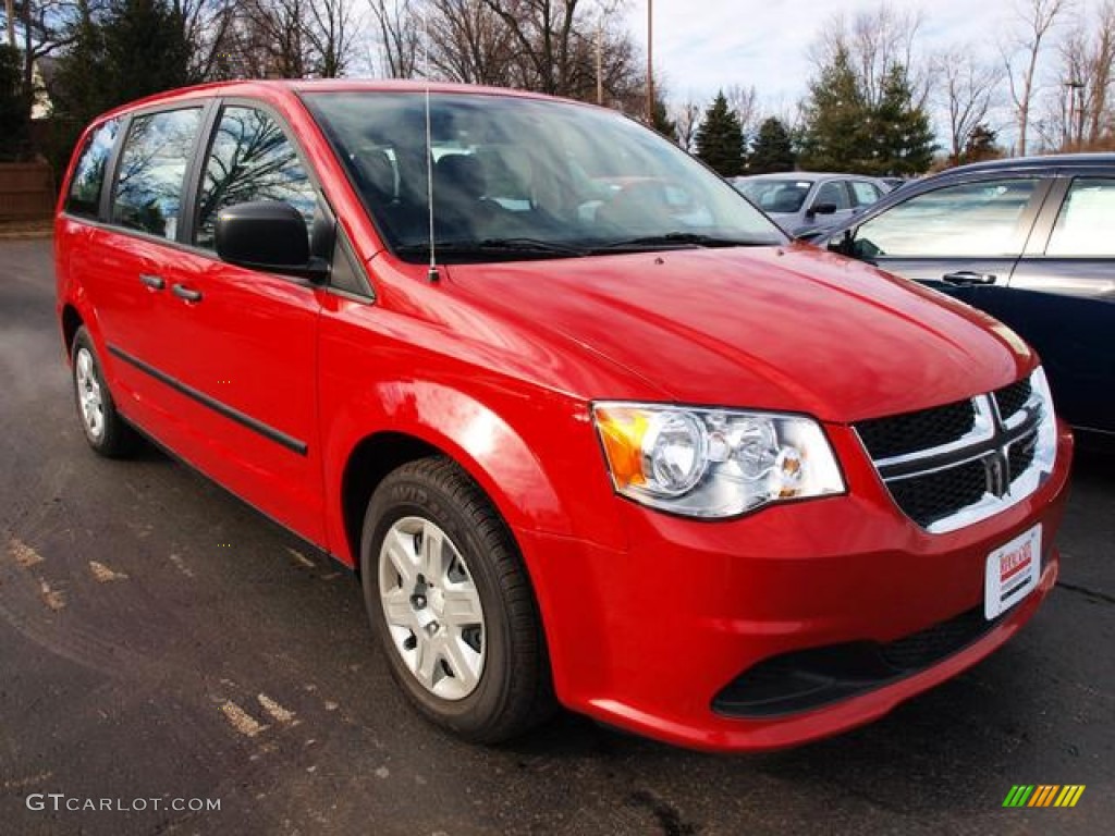 2013 Grand Caravan American Value Package - Redline 2 Coat Pearl / Black/Light Graystone photo #2