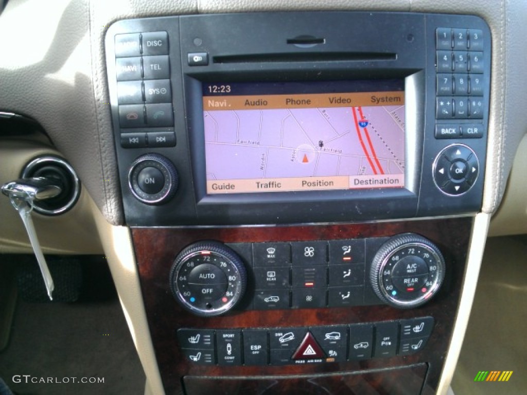 2009 Mercedes-Benz GL 550 4Matic Controls Photos