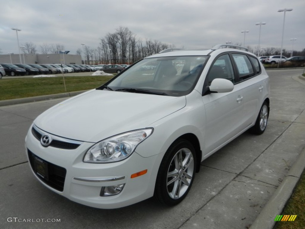 2011 Elantra Touring SE - Polar White / Black photo #7