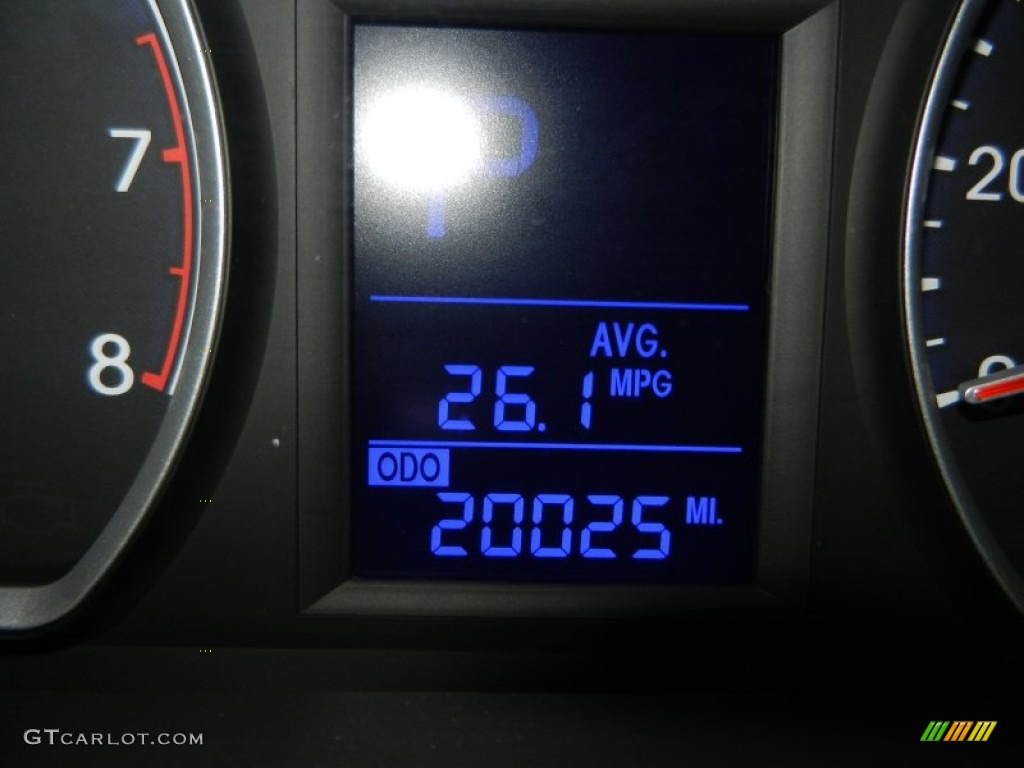 2011 Elantra Touring SE - Polar White / Black photo #13