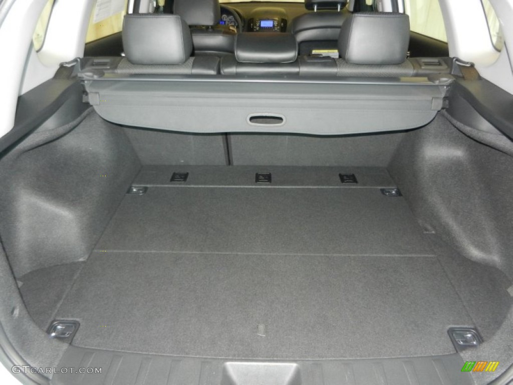 2011 Elantra Touring SE - Polar White / Black photo #16