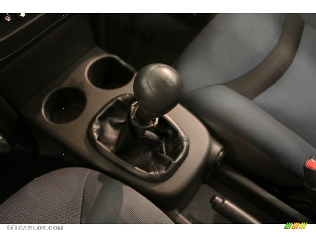 2003 Saturn ION 2 Sedan Transmission Photos