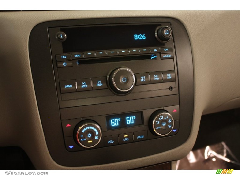 2011 Buick Lucerne CXL Controls Photo #75960892