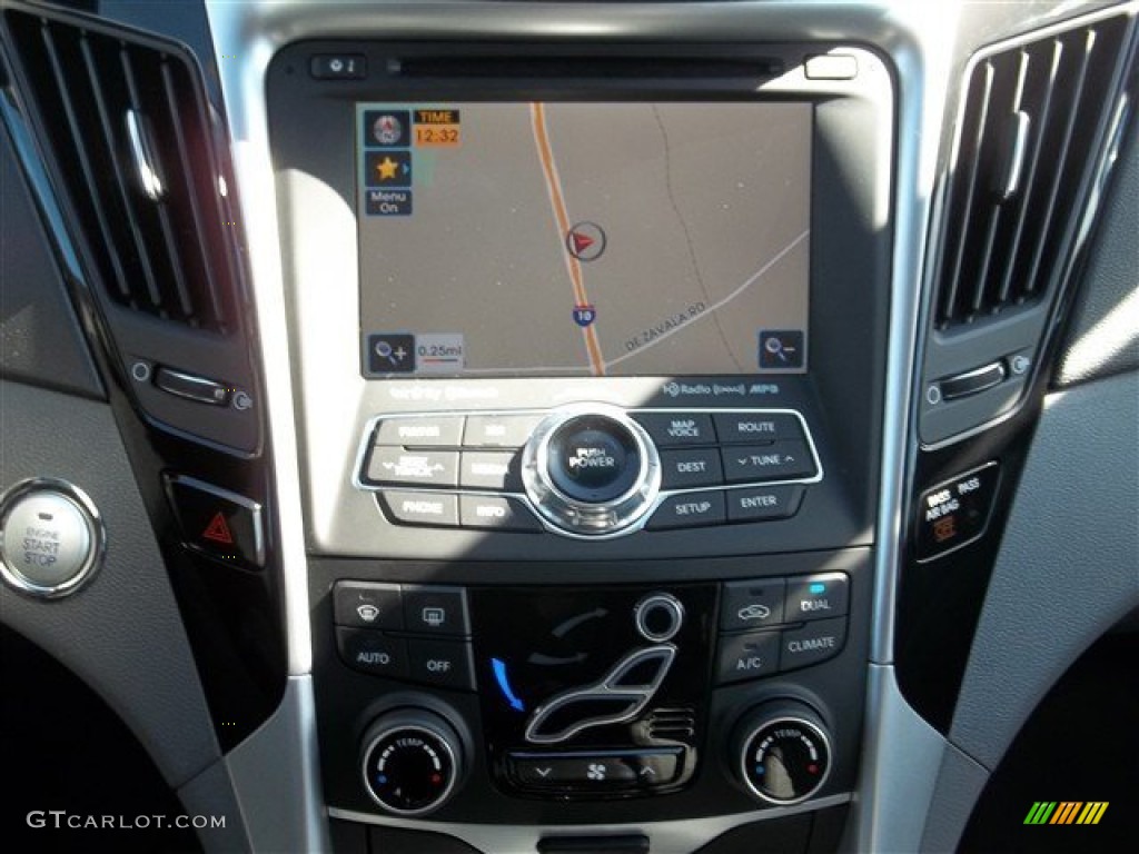 2013 Hyundai Sonata Limited 2.0T Navigation Photos