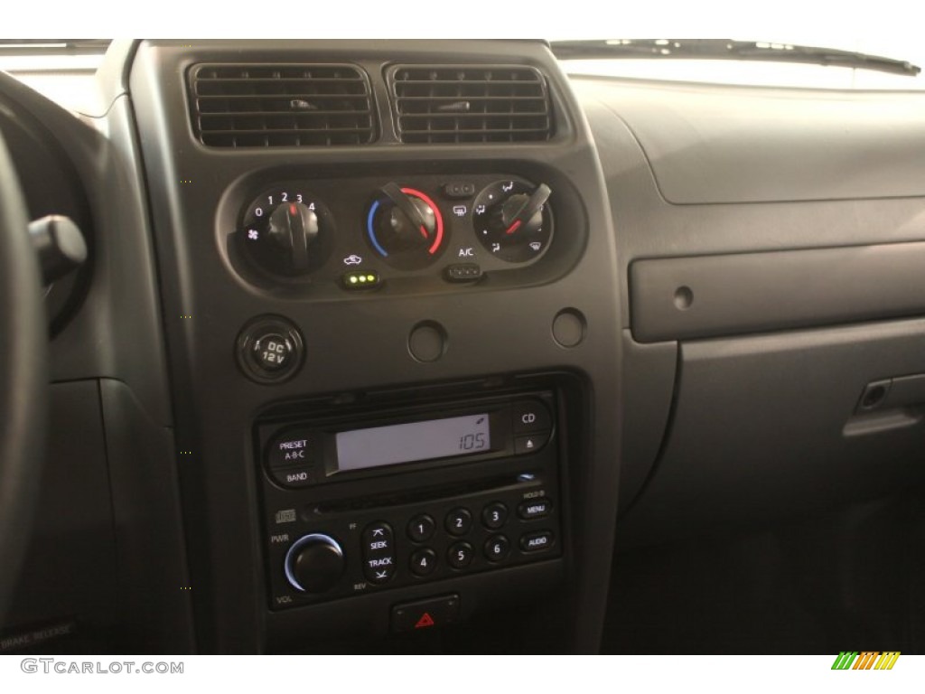 2003 Xterra XE V6 - Just Blue Metallic / Charcoal photo #9