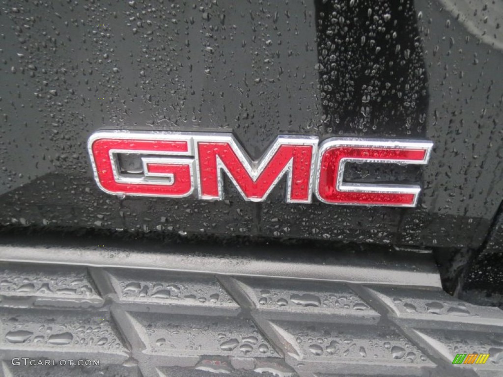 2009 GMC Sierra 1500 Denali Crew Cab AWD Marks and Logos Photos