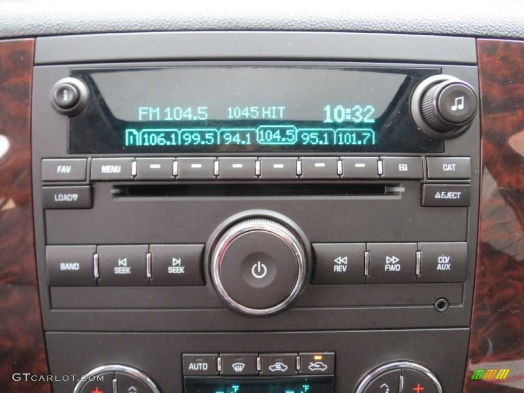 2009 GMC Sierra 1500 Denali Crew Cab AWD Audio System Photo #75965152