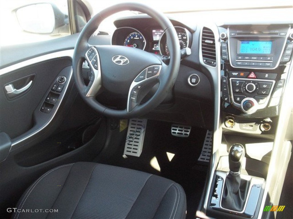 2013 Elantra GT - Silver / Black photo #12