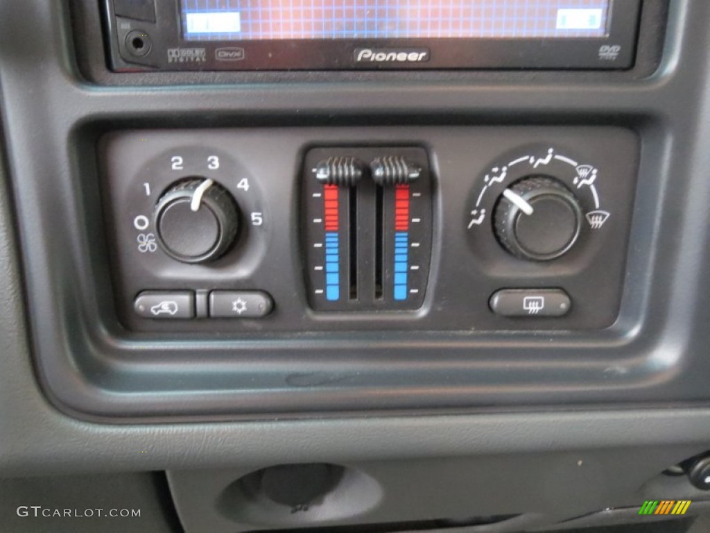 2005 Silverado 1500 LS Regular Cab - Summit White / Dark Charcoal photo #32