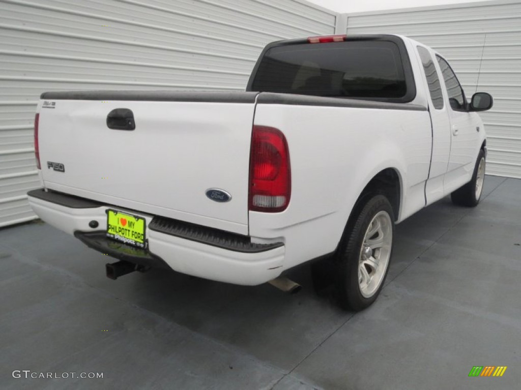2002 F150 XL SuperCab - Oxford White / Medium Graphite photo #3