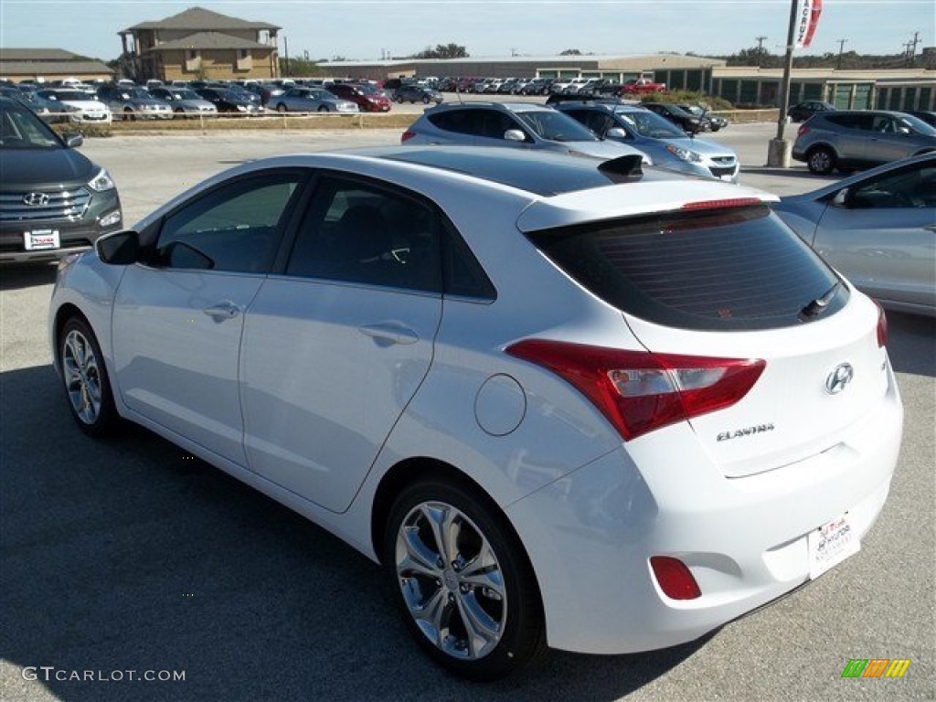 2013 Elantra GT - Monaco White / Beige photo #2