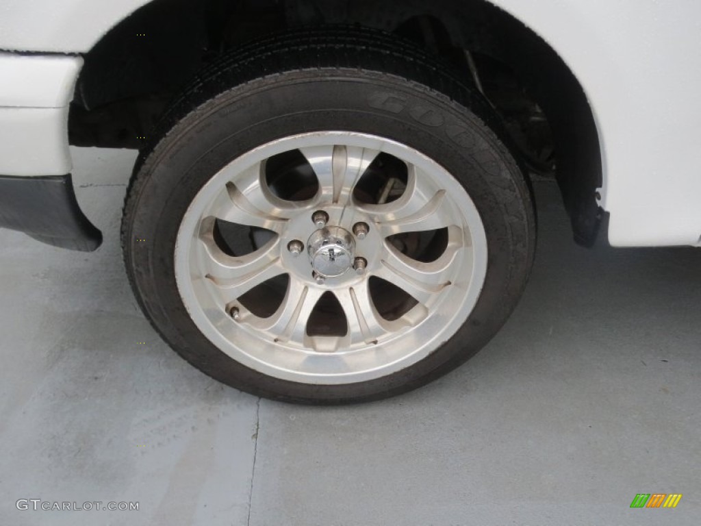 2002 F150 XL SuperCab - Oxford White / Medium Graphite photo #10