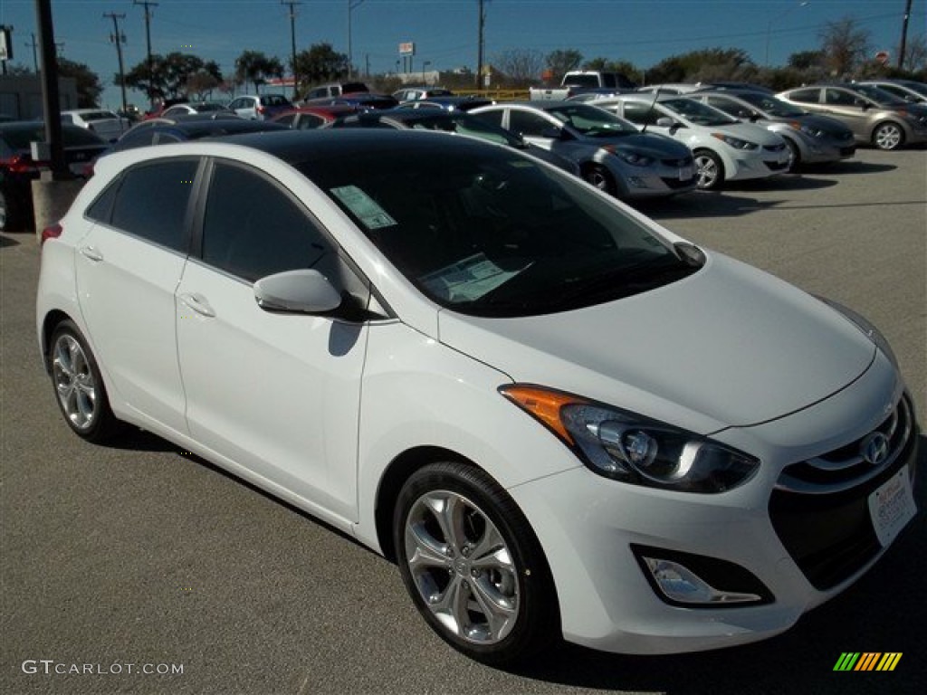 2013 Elantra GT - Monaco White / Beige photo #6