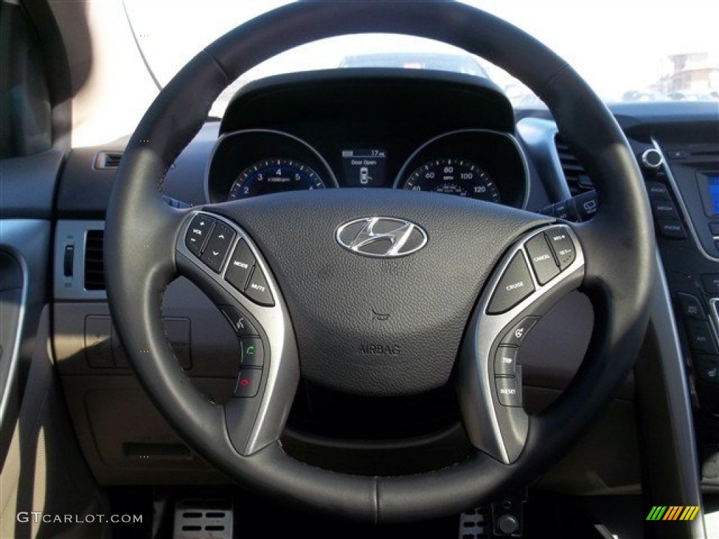2013 Elantra GT - Monaco White / Beige photo #13