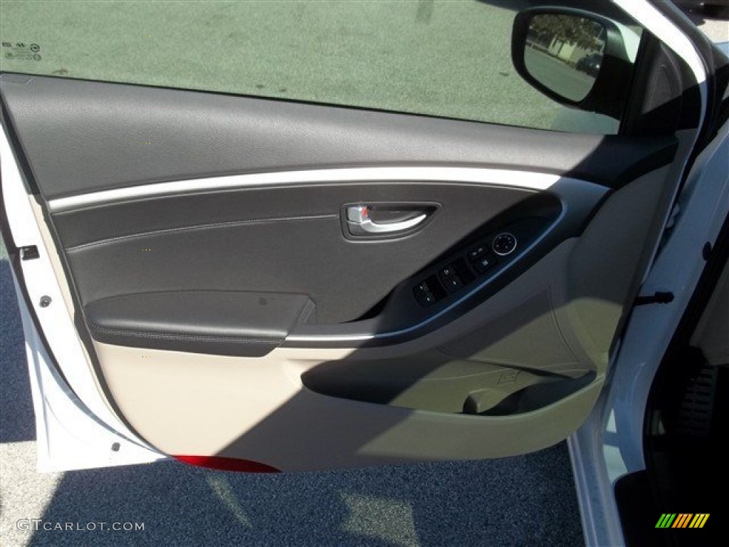 2013 Elantra GT - Monaco White / Beige photo #16