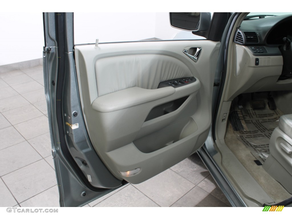 2005 Honda Odyssey EX-L Gray Door Panel Photo #75967568