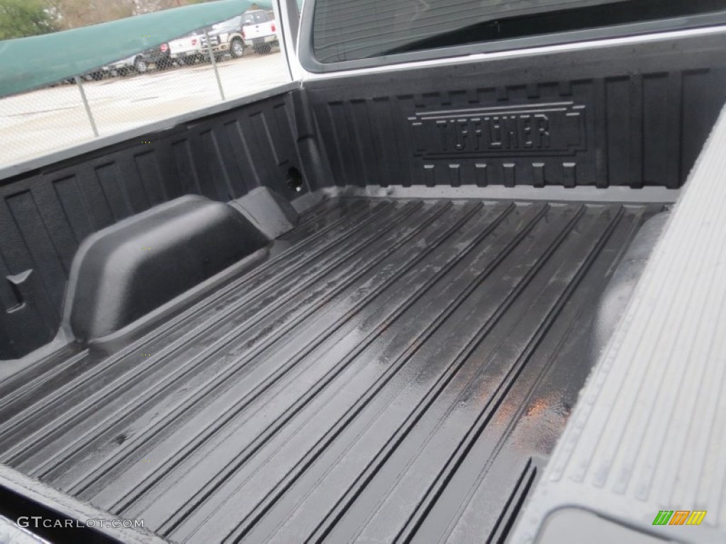 2002 F150 XL SuperCab - Oxford White / Medium Graphite photo #29