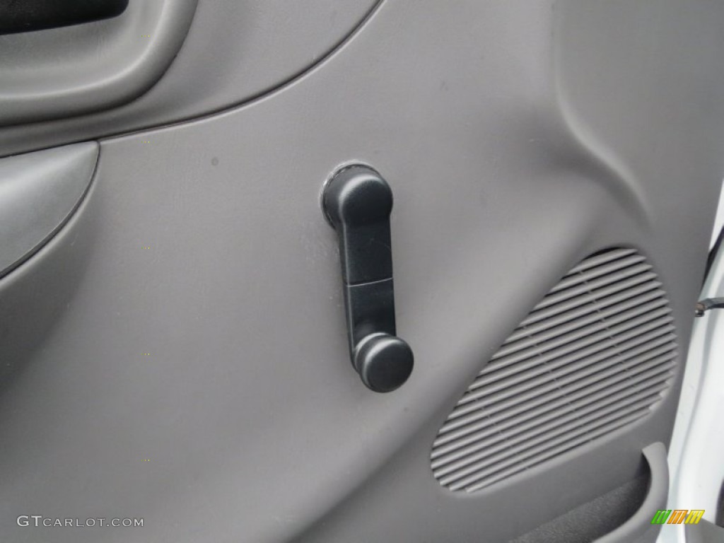 2002 F150 XL SuperCab - Oxford White / Medium Graphite photo #34
