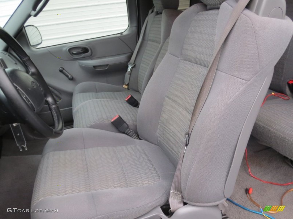 2002 F150 XL SuperCab - Oxford White / Medium Graphite photo #35