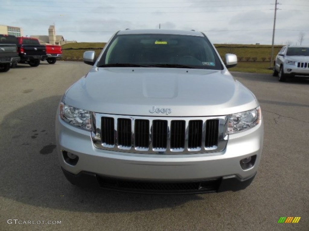 2013 Grand Cherokee Laredo 4x4 - Bright Silver Metallic / Black photo #3