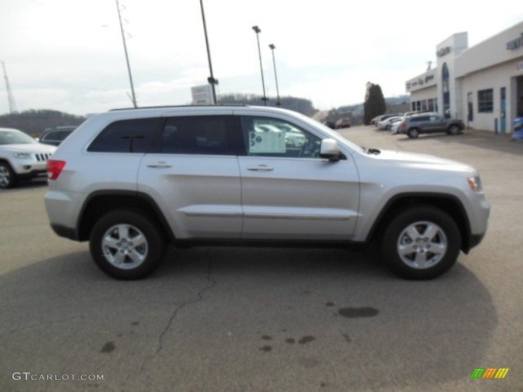 2013 Grand Cherokee Laredo 4x4 - Bright Silver Metallic / Black photo #5