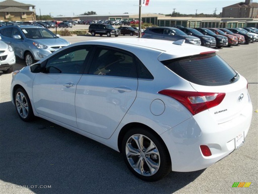 2013 Elantra GT - Monaco White / Beige photo #3