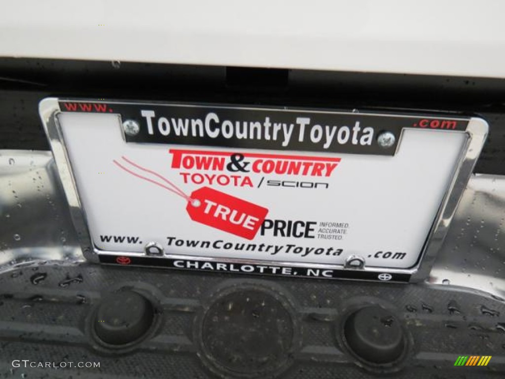 2013 Tacoma V6 TRD Double Cab 4x4 - Super White / Graphite photo #22
