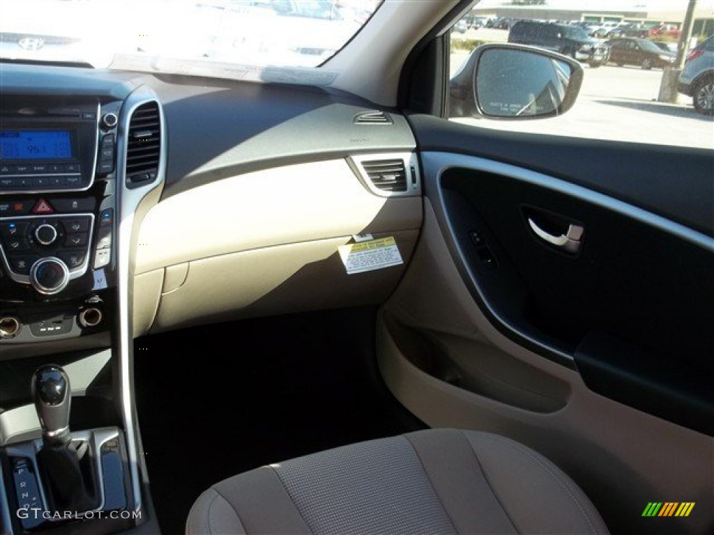 2013 Elantra GT - Monaco White / Beige photo #15