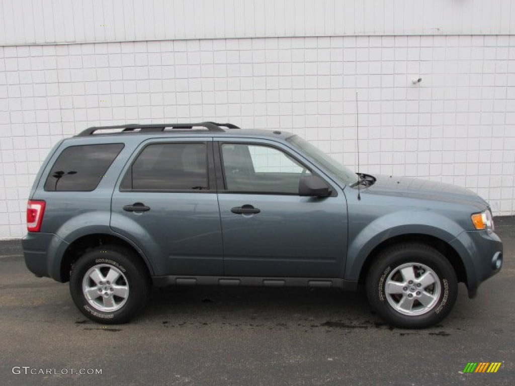 2010 Escape XLT 4WD - Steel Blue Metallic / Charcoal Black photo #2