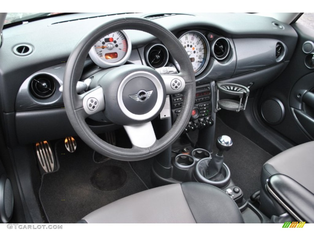 Space Grey/Panther Black Interior 2005 Mini Cooper S Hardtop Photo #75973872