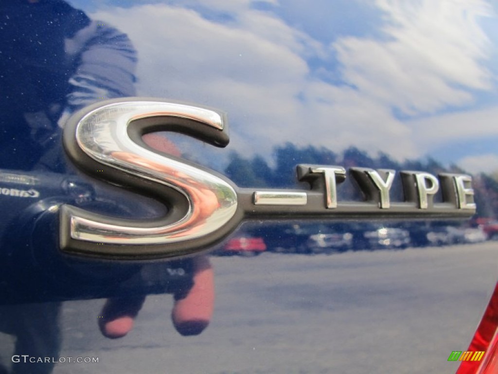 2002 Jaguar S-Type 4.0 Marks and Logos Photos