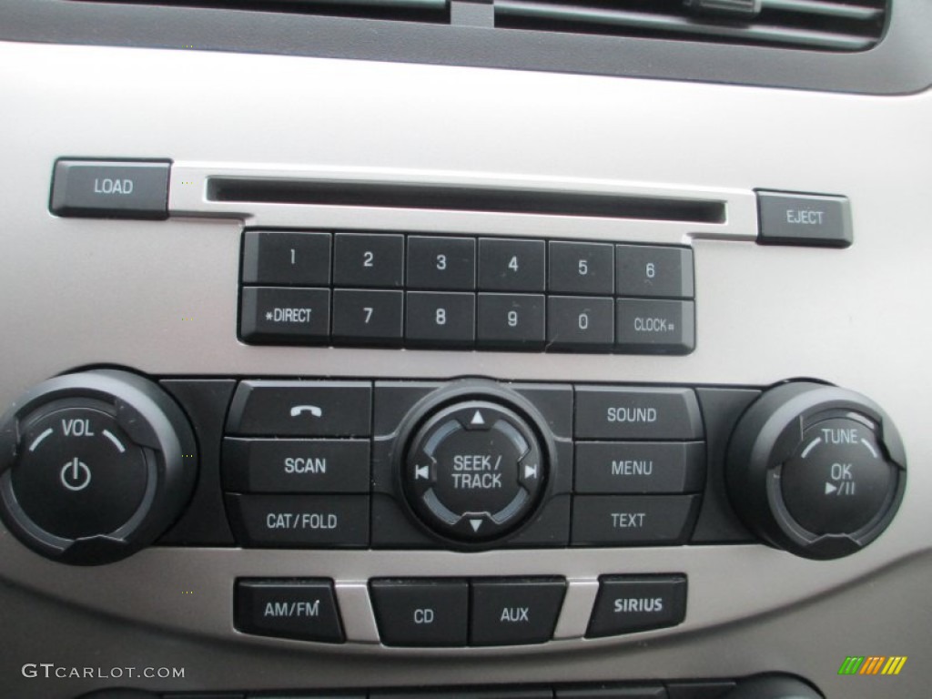 2010 Ford Focus S Sedan Controls Photo #75975646