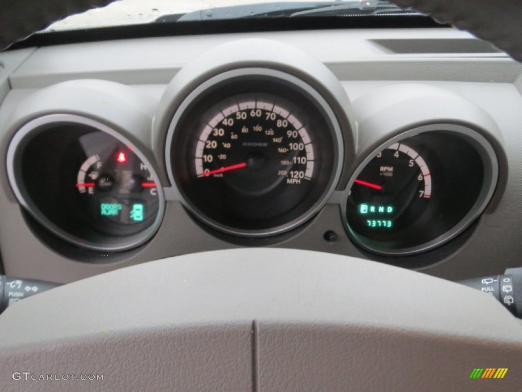 2007 Dodge Nitro SLT Gauges Photos