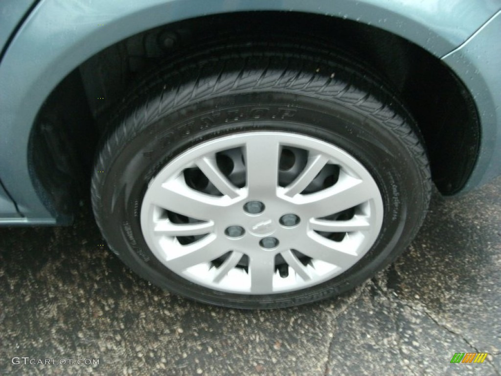 2010 Cobalt LS Sedan - Silver Moss Metallic / Gray photo #13